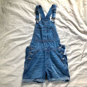 NWT GAP | Cuffed Overall Denim Shorts